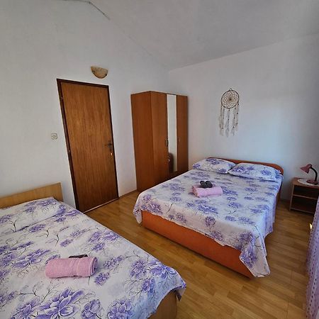 מאלי דרבניק Apartments Maric מראה חיצוני תמונה