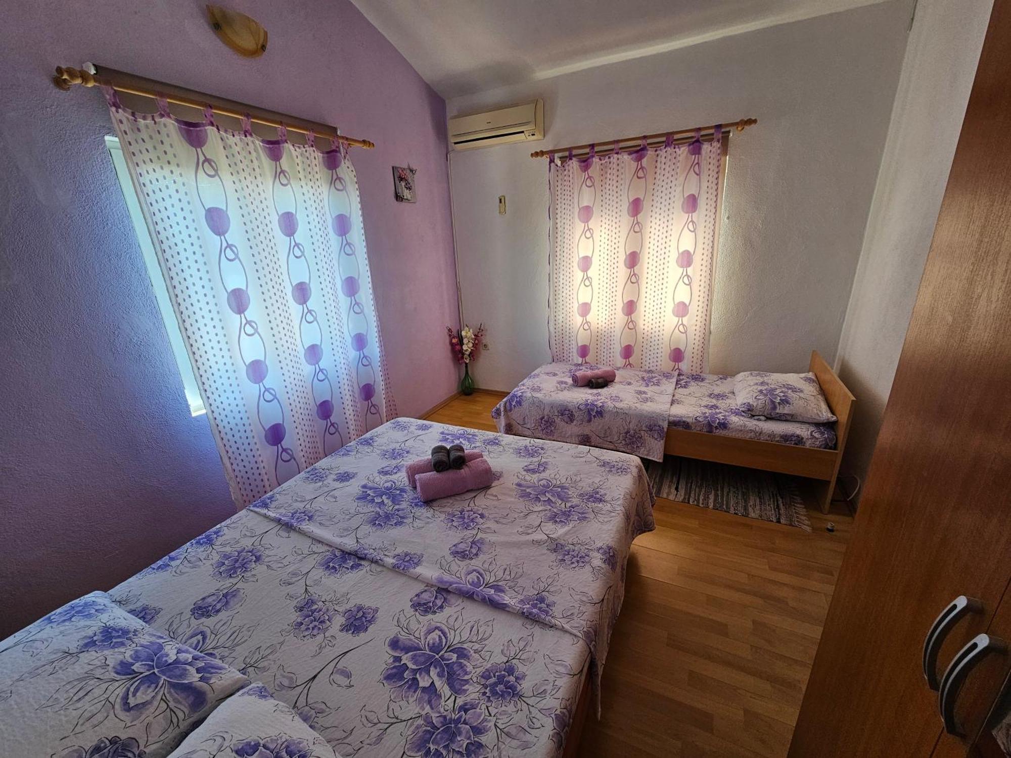 מאלי דרבניק Apartments Maric מראה חיצוני תמונה